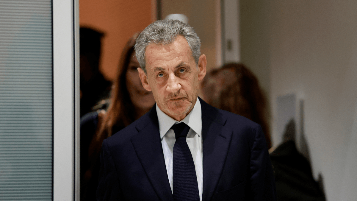 Ex-presidente da França, Sarkozy foi condenado por associação criminosa; entenda