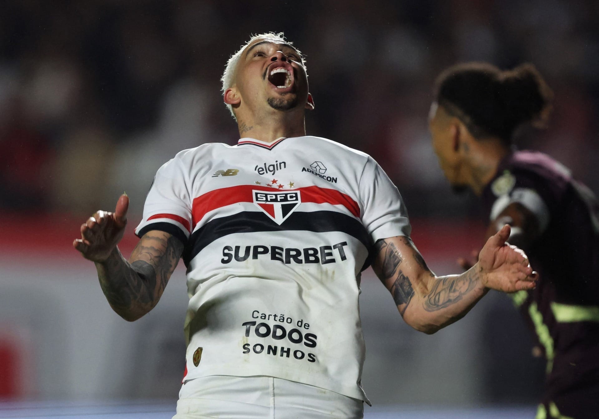 Muller detona Luciano após queda do São Paulo: 'É o ídolo que merecem. Perde gol e faz show'