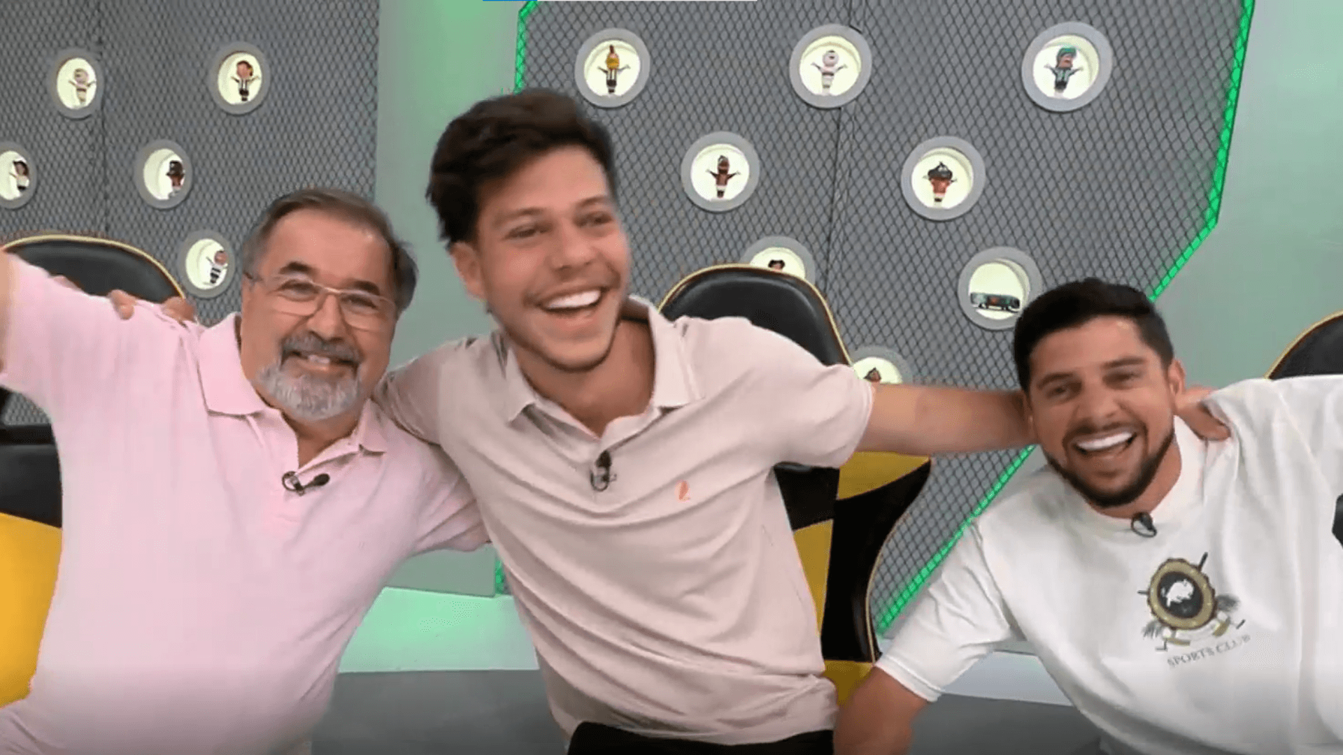 Cicinho, Sgarbi e Marco Aurélio detonam eliminação: “Vergonha no Morumbi”