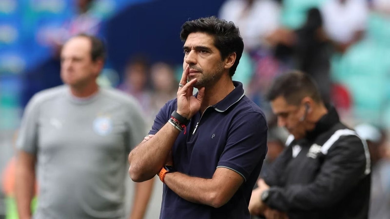 Abel Ferreira detona gramado da partida entre Bahia e Palmeiras: “Inadmissível”