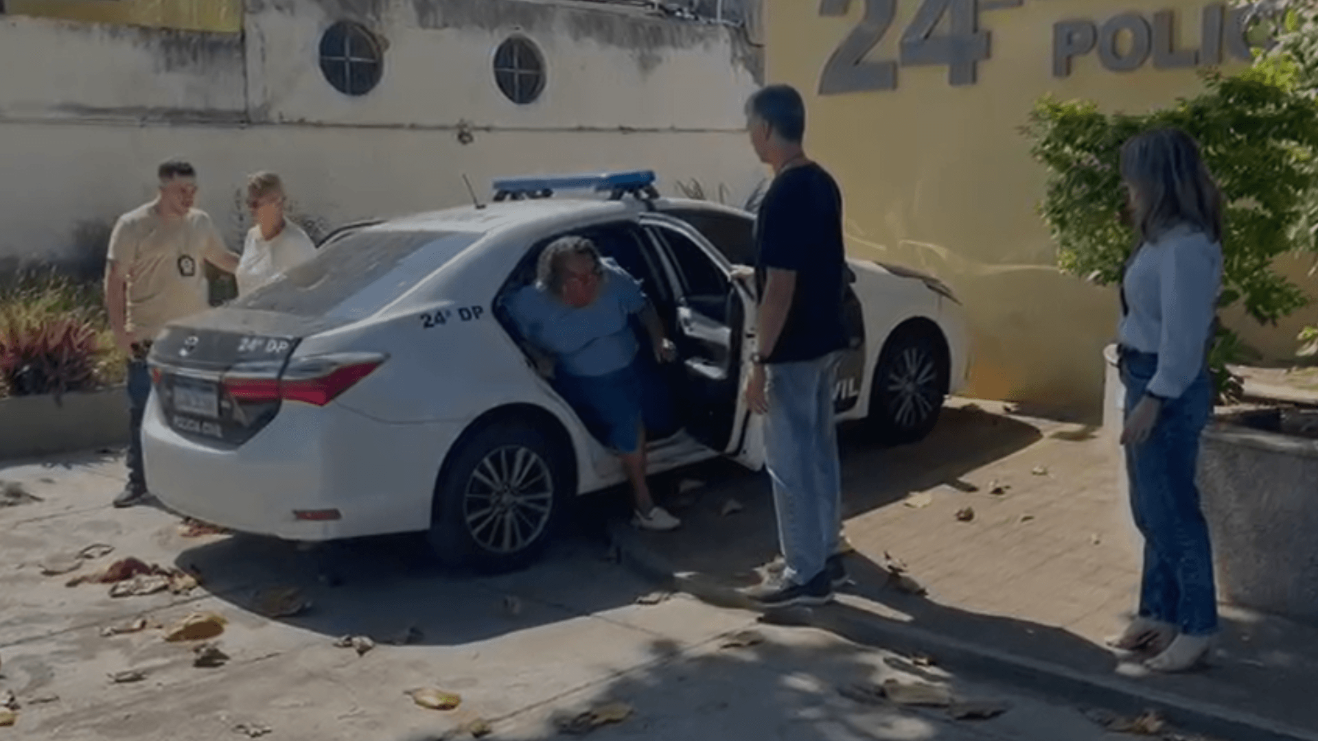 Dupla detida no Méier vai responder por crimes após uso de documento falso