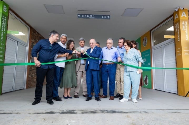 Senar inaugura Centro de Excelência em Zootecnia em Feira de Santana (BA)