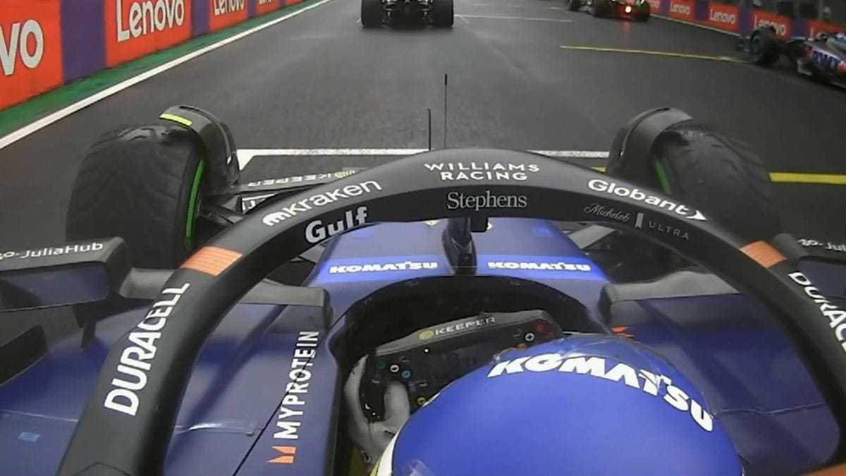Franco Colapinto posiciona o carro no grid para o GP de São Paulo de 2024