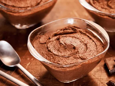 Dia do Chocolate: como fazer a mousse francesa do chef Erick Jacquin
