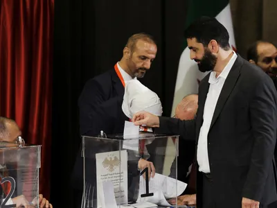 Síria: eleitores vão às urnas pela primeira vez desde queda de Bashar Assad