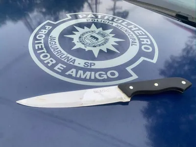 Mulher esfaqueia marido com deficiência física em Jaguariúna