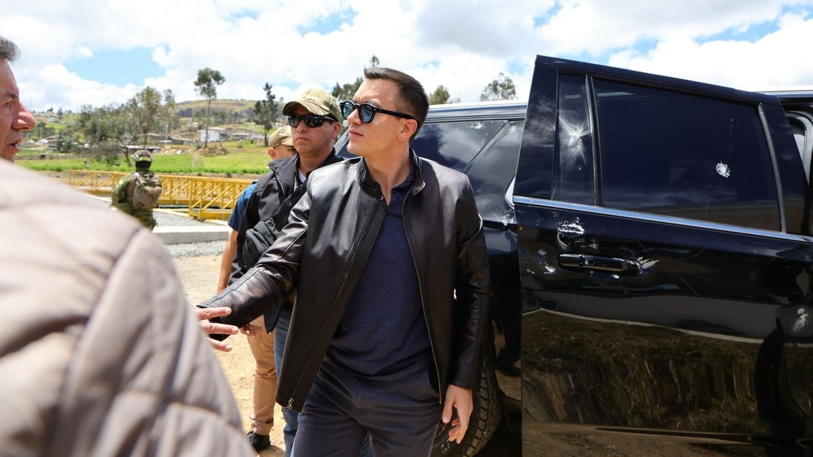 Presidente do Equador, Daniel Noboa sofre ataque em anúncio de obra