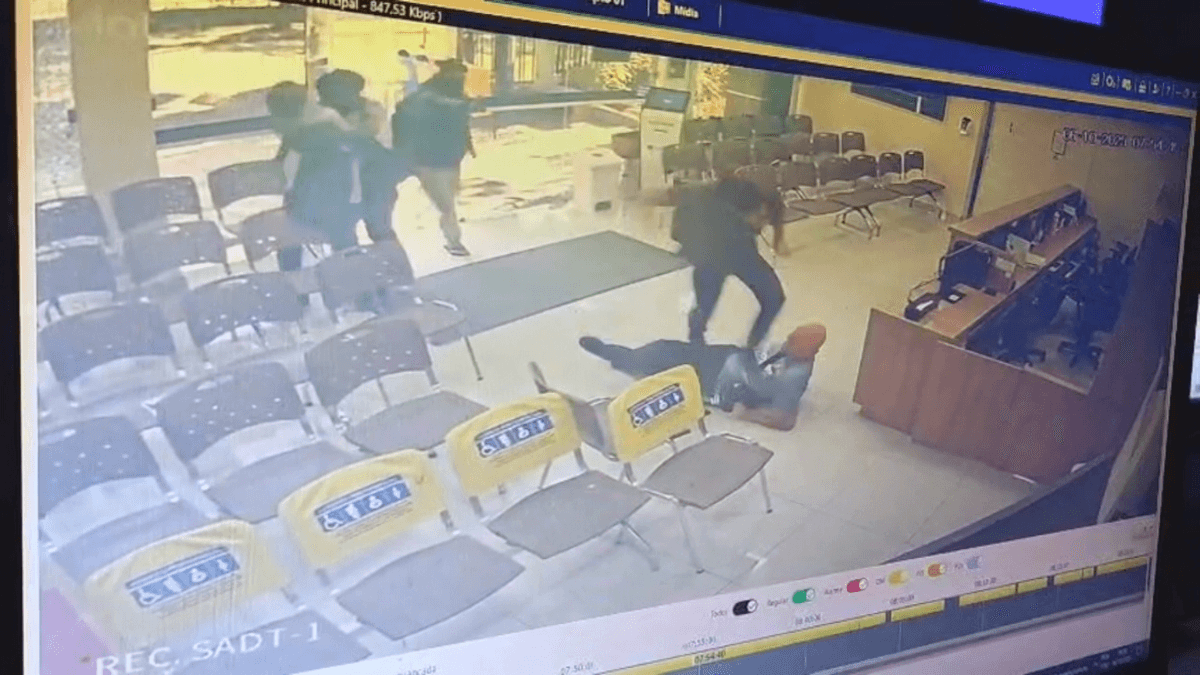 Vídeo: jovem é morto em ataque a tiros em hospital no RJ