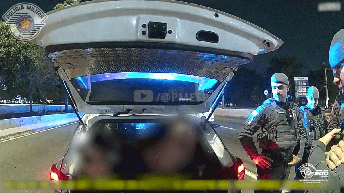 Motorista de Porsche embriagado é detido após fugir de abordagem da PM em SP