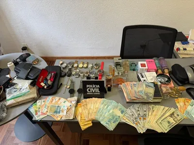 Polícia investiga venda de objetos do "Achados e Perdidos" do aeroporto de Confins