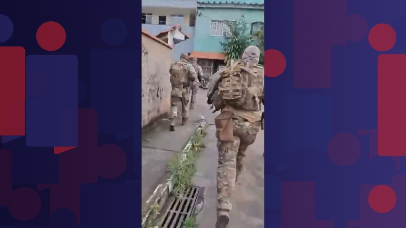 Policiais da CORE registram momento em que agentes entram na Chacrinha