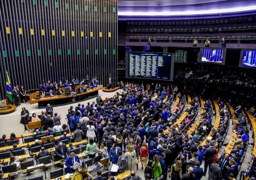 PT na Câmara protocola projeto de lei para elevar taxação de bets de 12% para 24%
