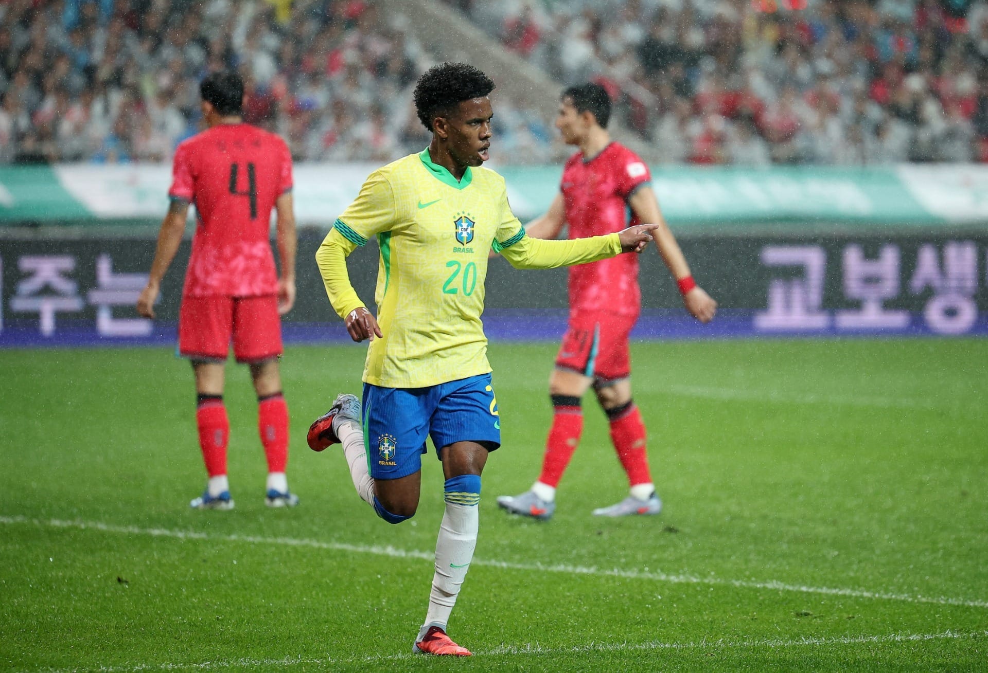 Brasil goleia a Coreia do Sul por 5 a 0 em amistoso em Seul