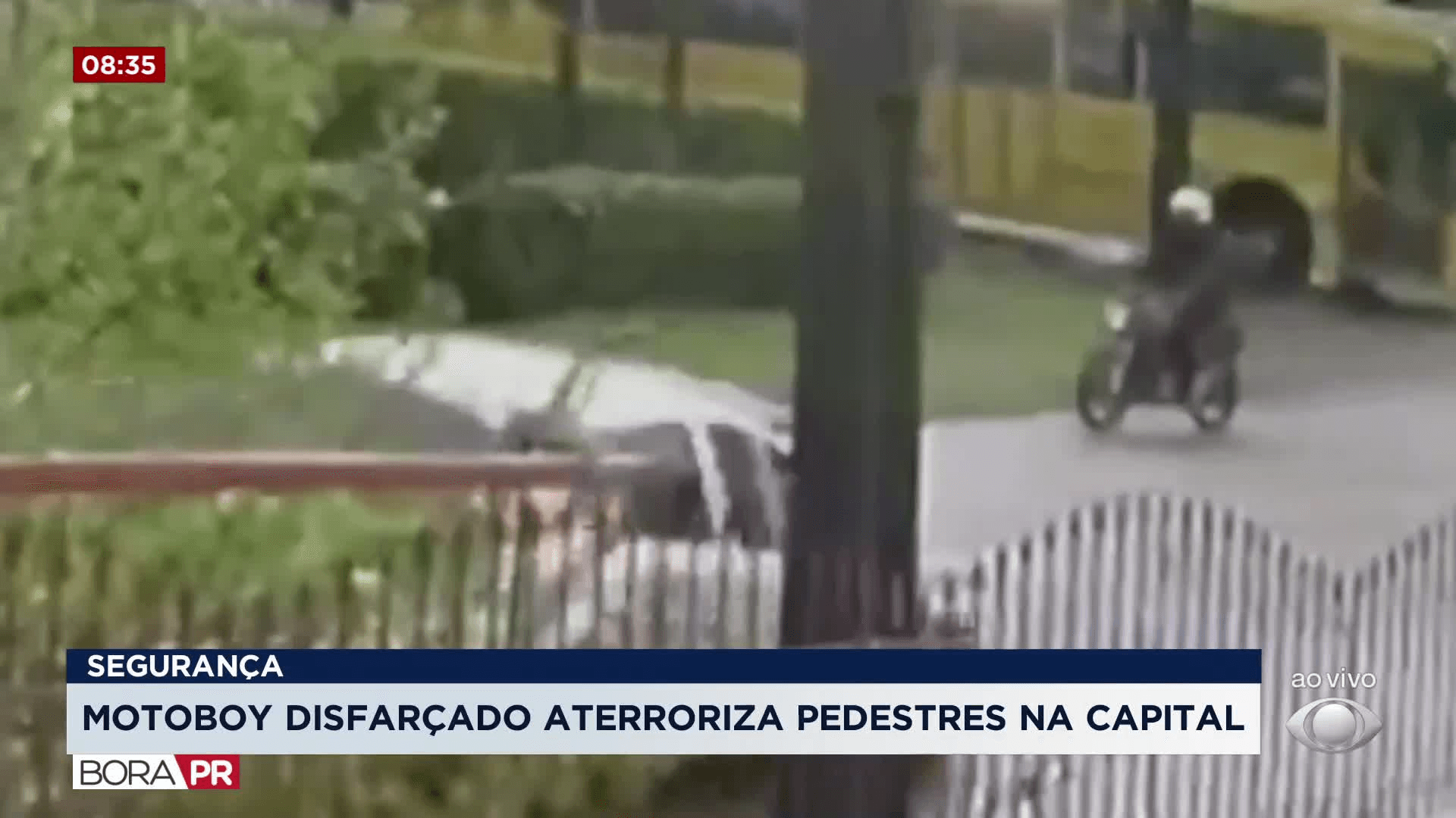 Homem disfarçado de motoboy tenta assaltar mulheres em bairros de Curitiba