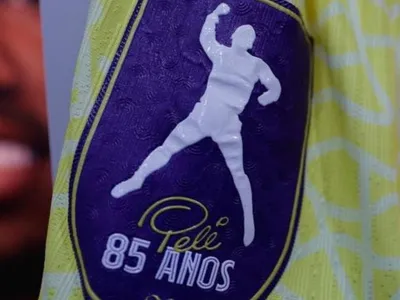 Seleção enfrenta Coreia do Sul com homenagem aos 85 anos de Pelé