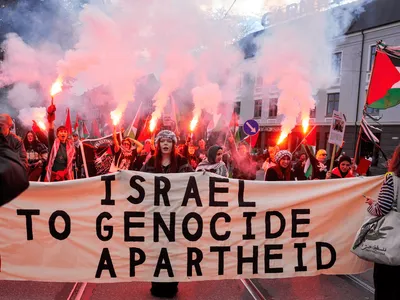 Protestos pró-Palestina marcam goleada da Noruega sobre Israel em Oslo