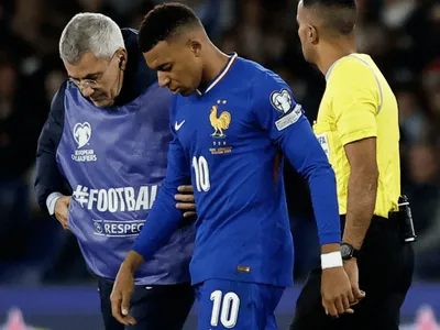 Lesão no aquecimento: a regra da Fifa para trocas de emergência