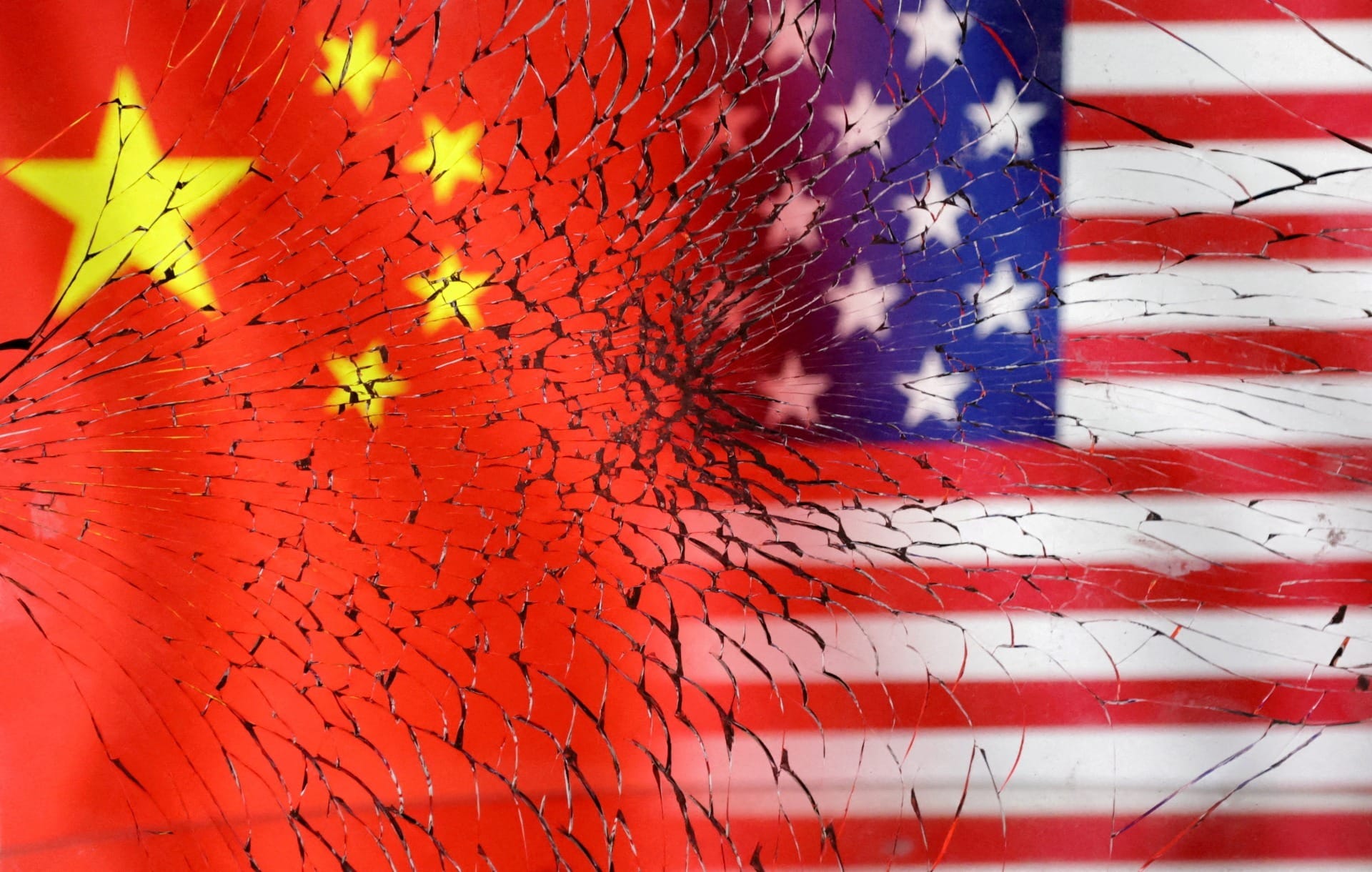 China anuncia suspensão de algumas tarifas sobre produtos dos EUA
