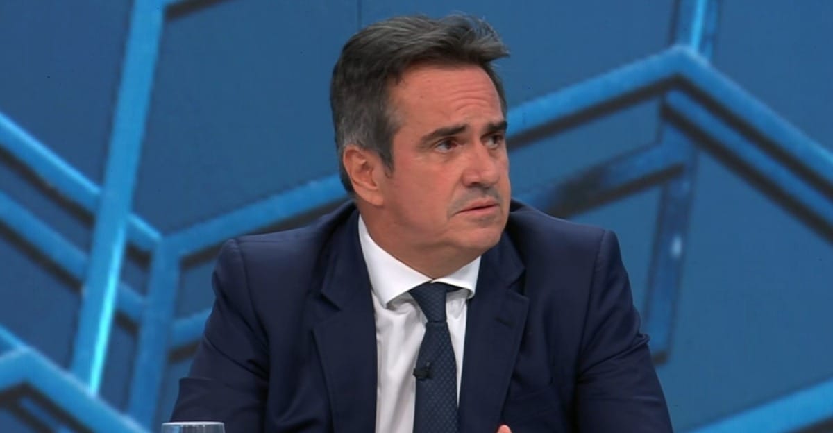 Ciro Nogueira argumenta que Bolsonaro deveria ter escolhido outro vice no lugar de Braga Netto