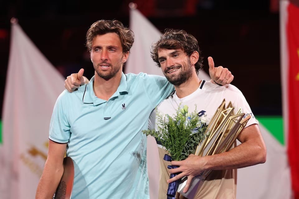 Aberto de Xangai tem final entre primos e campeão com o pior ranking da história