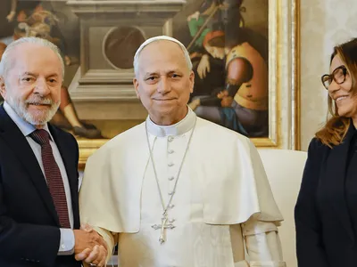 Lula e Janja se encontram com papa Leão XIV no Vaticano e falam sobre fé, desigualdade e fome