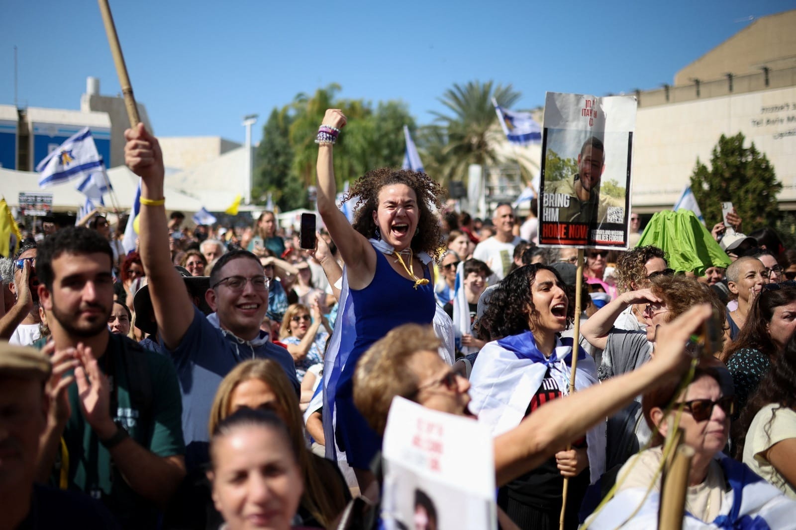 Esperança e agradecimento a Trump: o que diz brasileira que mora em Israel após reféns libertos