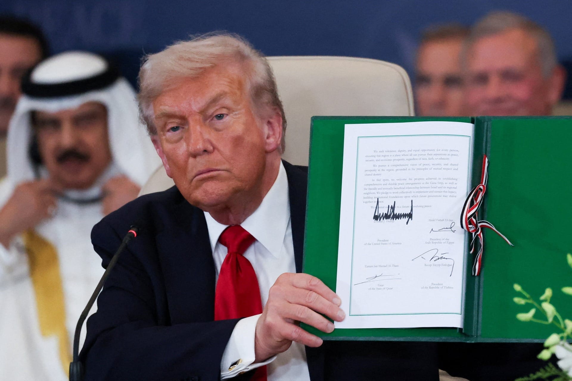 Trump quer 'resolver a questão da Rússia' após cessar-fogo em Gaza