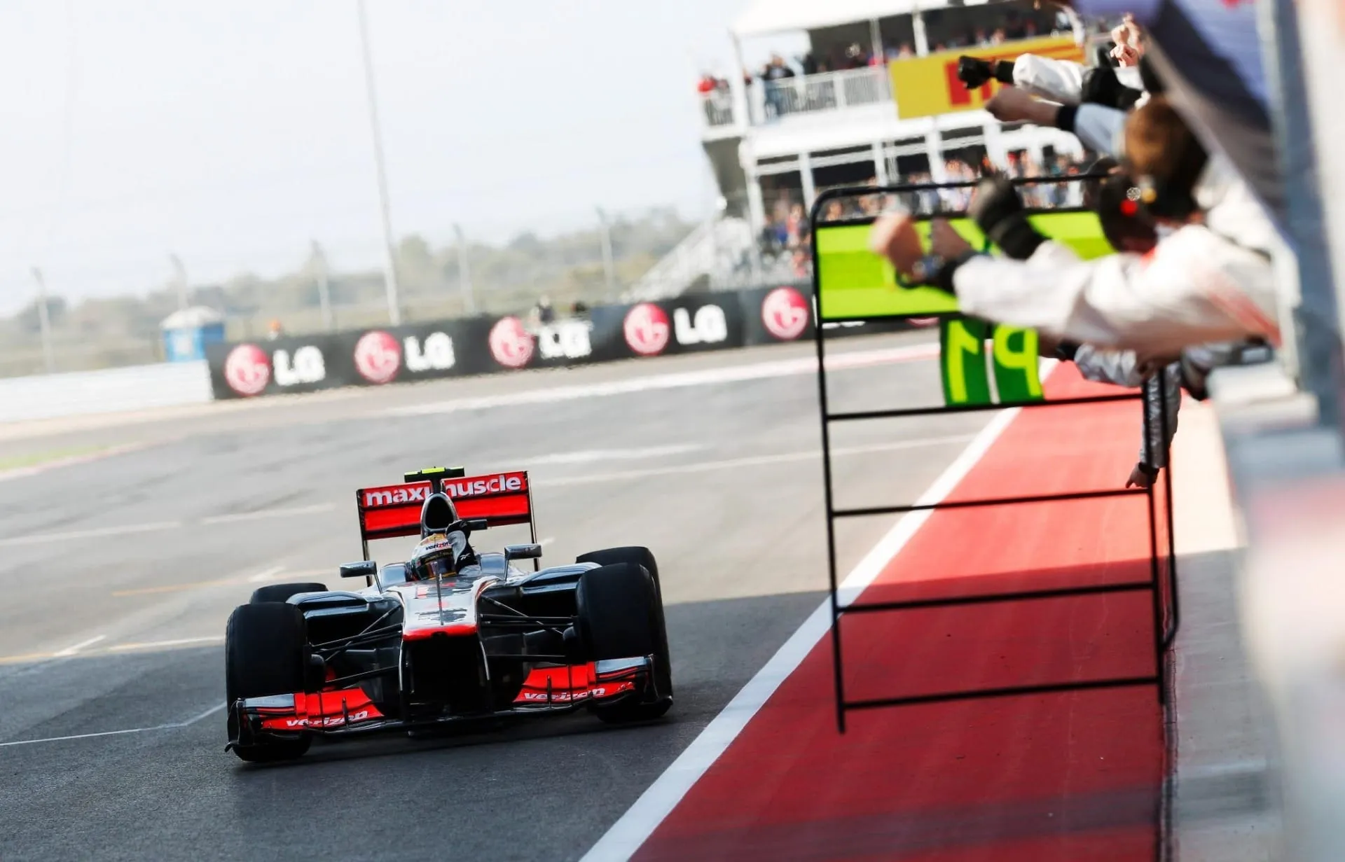 Hamilton conquistou a sua 21ª e última vitória com a McLaren na F1 em 2012, nos EUA