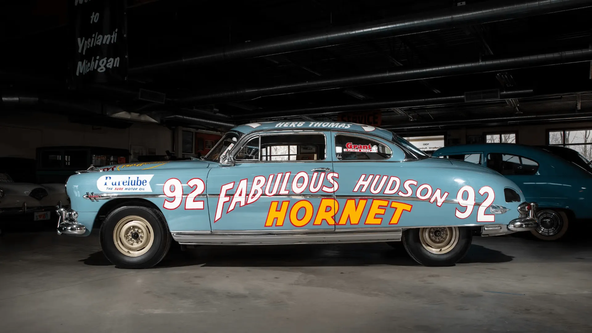 Hornet serviu de inspiração para a criação de Doc Hudson, do filme "Carros"
