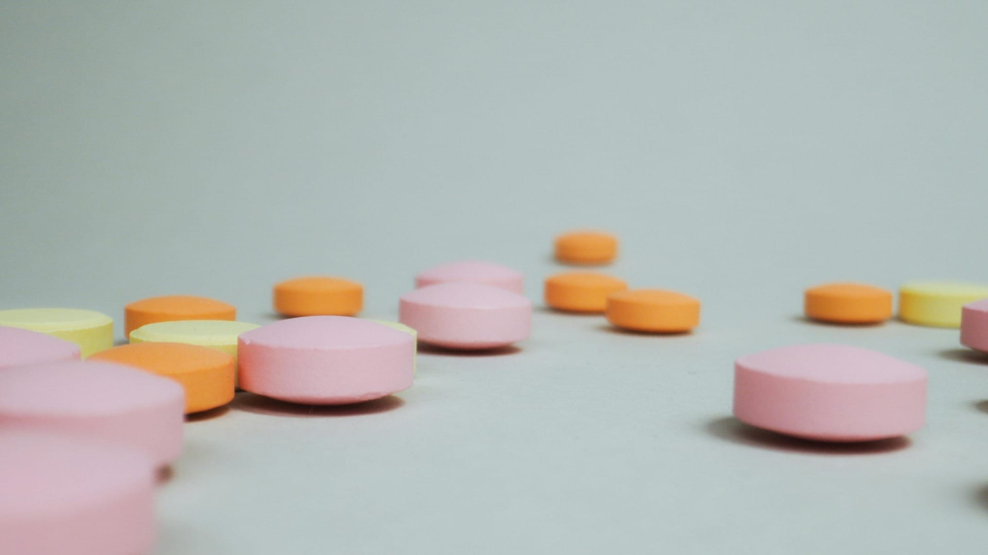 N-pirrolidino protonitazeno: droga é 50 vezes mais potente que o Fentanil