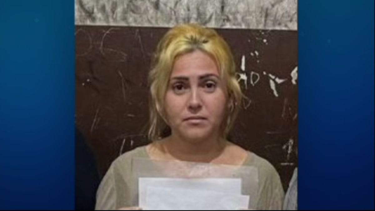 Estudante de direito presa por assassinatos é transferida para 'Cadeia dos Famosos' em Tremembé