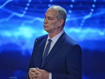 Ciro Gomes fala em "libertação" do Ceará e alfineta PT: "Aqui não tem ladrão"