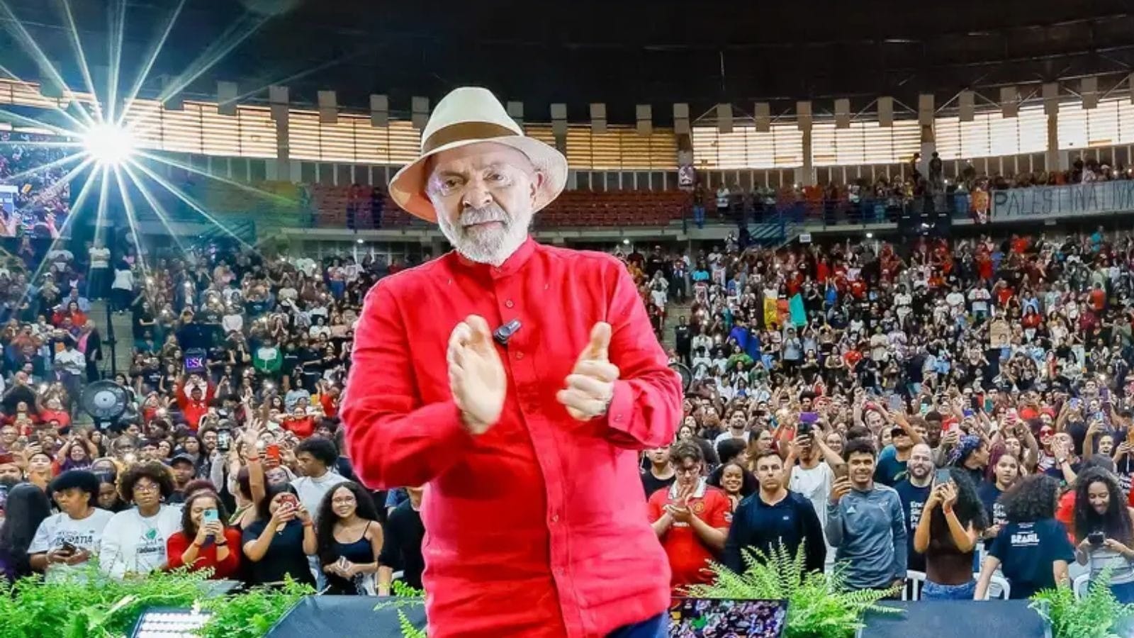 Em evento em SP, Lula diz: “que nunca mais um presidente de outro país ouse falar grosso”