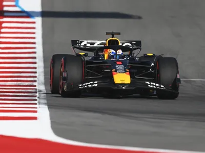 Verstappen supera as McLaren e faz a pole no GP dos Estados Unidos; Bortoleto larga em 16º