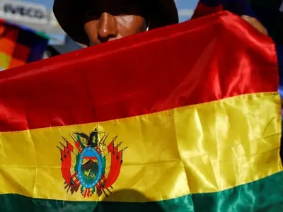 Fim da esquerda no governo da Bolívia reflete anos de tensão política e crise econômica