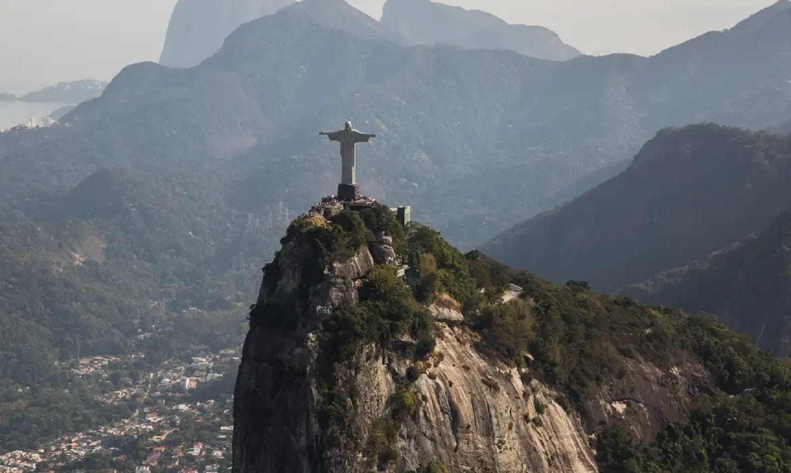 Exclusivo: RJ lança cartilha trilíngue com orientações de segurança para turistas