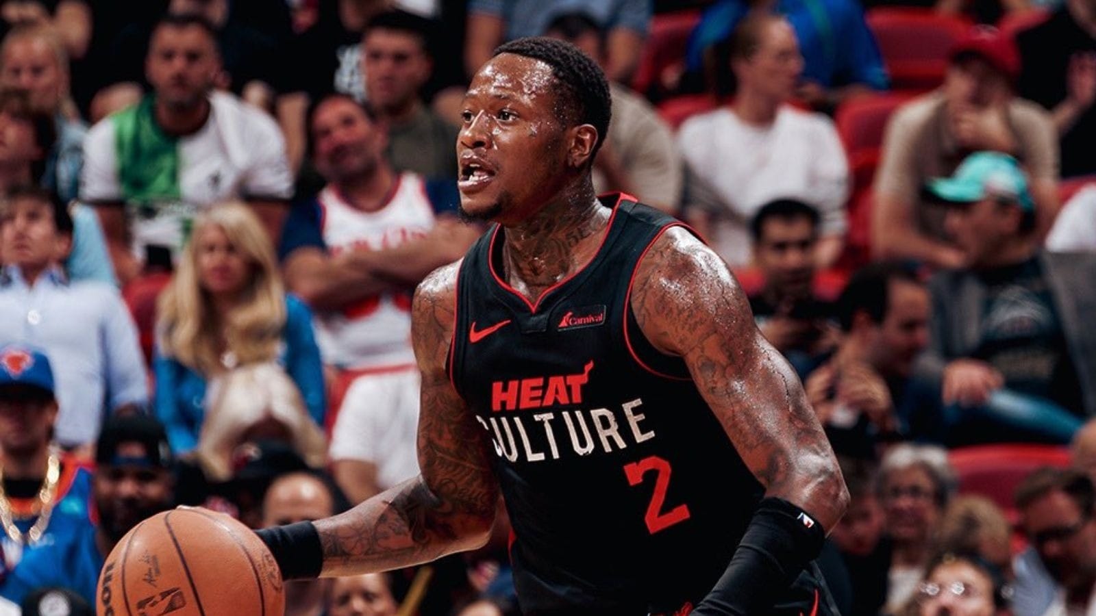 Internet relembra lances bizarros de jogador da NBA preso pelo FBI; veja