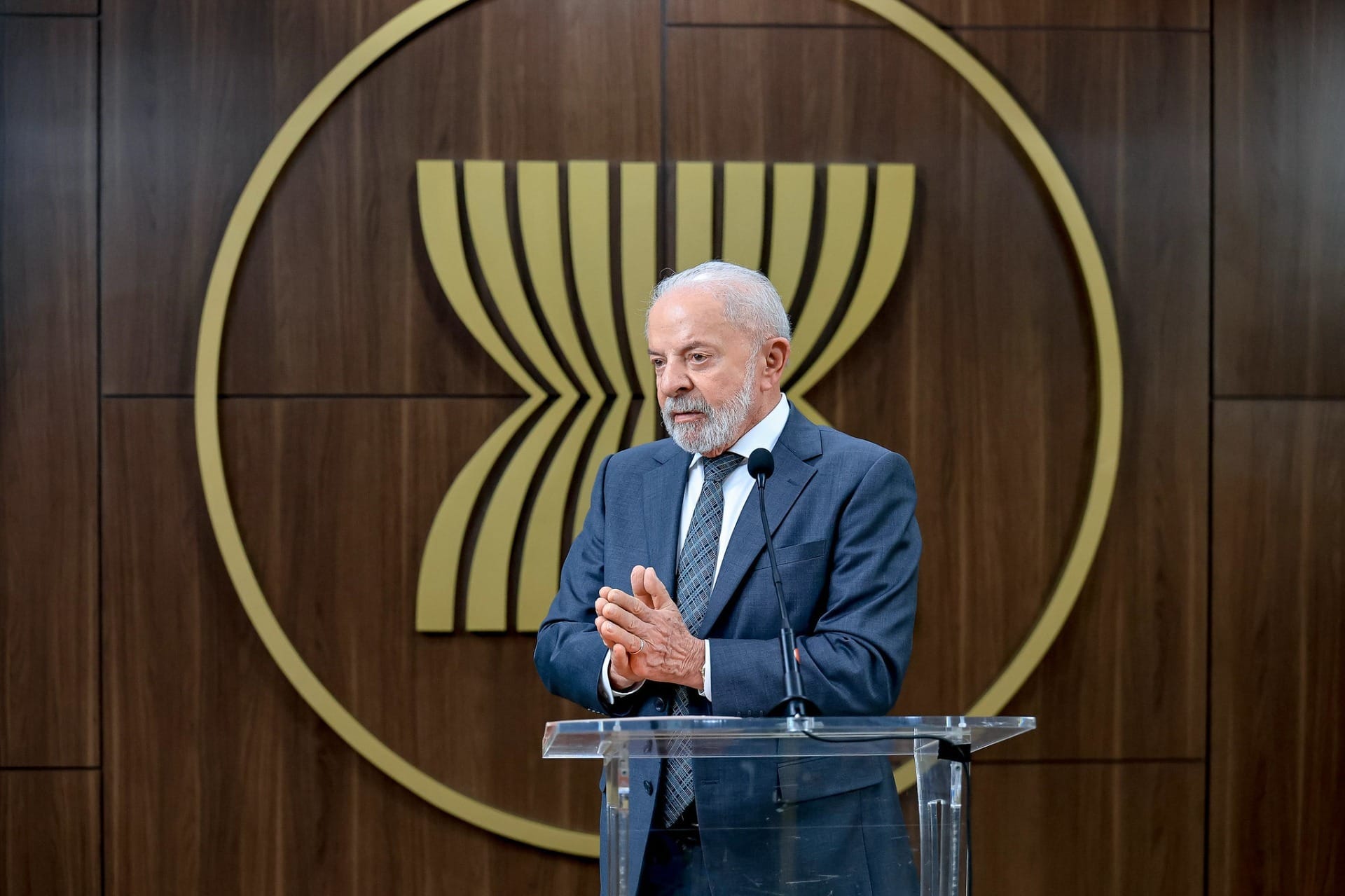 Lula diz que pode não sair acordo imediato de reunião com Trump na Malásia