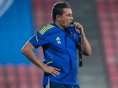 “Se o Alex não jogasse, descontava do meu salário”, revela Luxemburgo sobre Cruzeiro de 2003