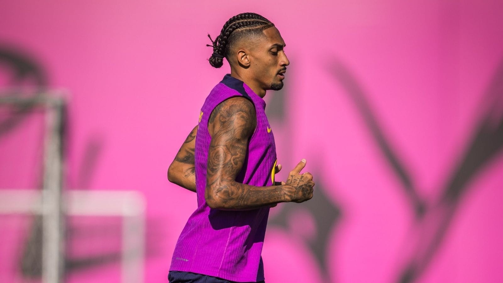 Alívio para Ancelotti: Raphinha volta ao Barcelona e mira Copa do Mundo