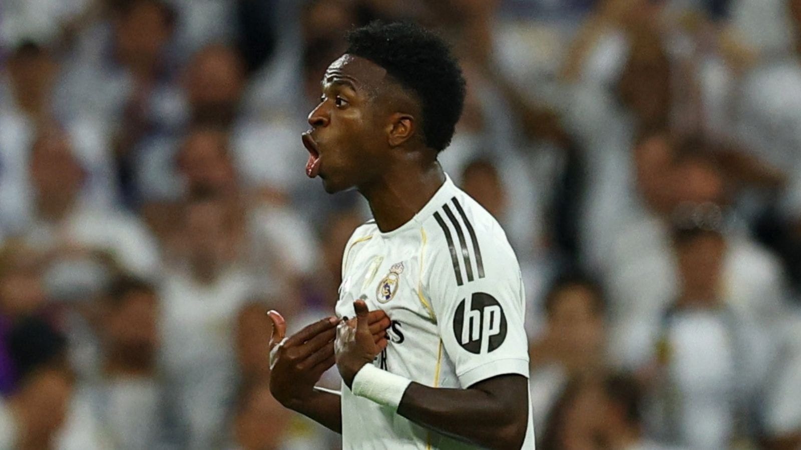 Perseguido? Vinicius Jr jogou 90 minutos em apenas 3 jogos na temporada; veja os números