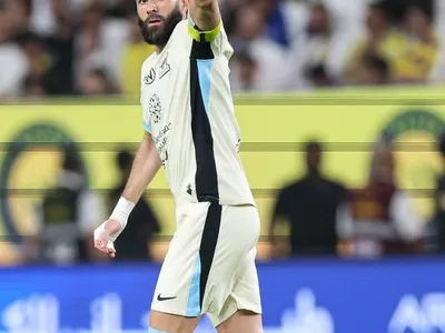 Benzema marca e Al Ittihad vence Al Nassr por 2 a 1 nas oitavas da Copa do Rei Saudita