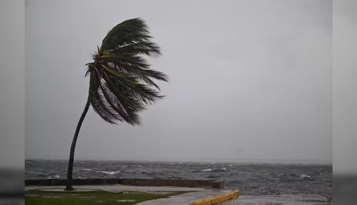 Furacão Melissa atinge Jamaica com ventos acima de 300 km/h