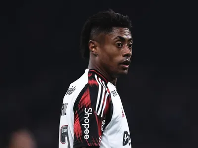 Julgamento de Bruno Henrique, do Flamengo, é adiado pelo STJD; entenda