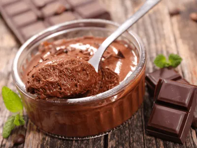Mousse de chocolate fácil e muito gostosa; aprenda a fazer