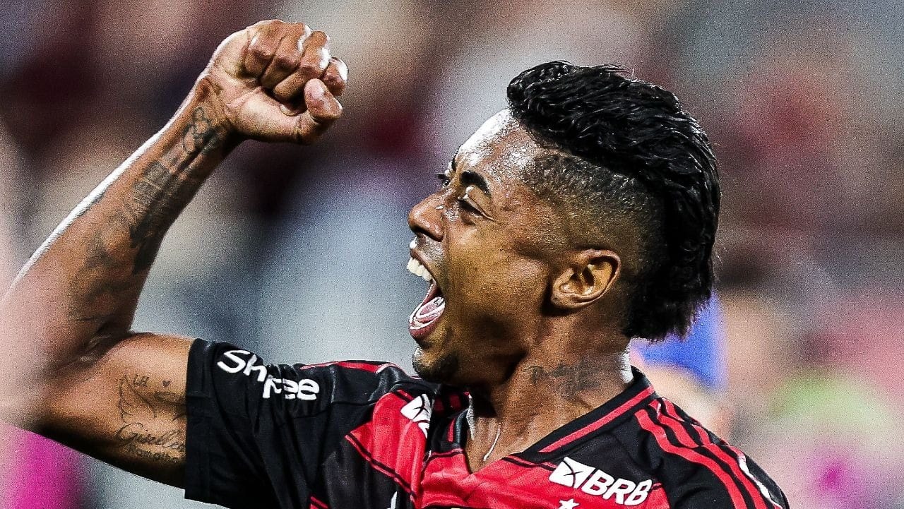 Flamengo derrota o Sport e 'dorme' na liderança do Brasileirão