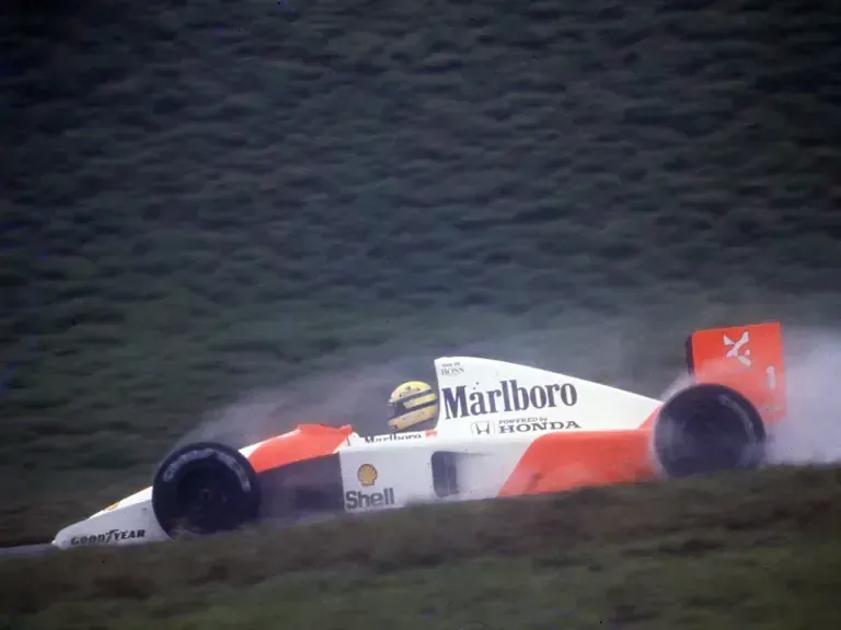 McLaren pilotada por Senna na primeira vitória em Interlagos vai à leilão