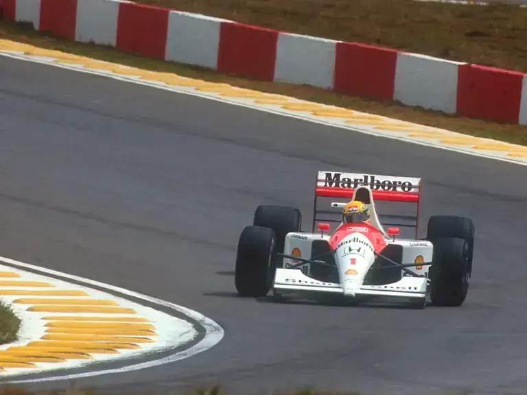 McLaren pilotada por Senna na primeira vitória em Interlagos vai à leilão