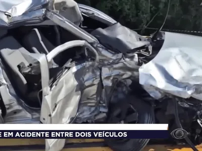 Mulher morre em colisão frontal na PRC-280 em Clevelândia