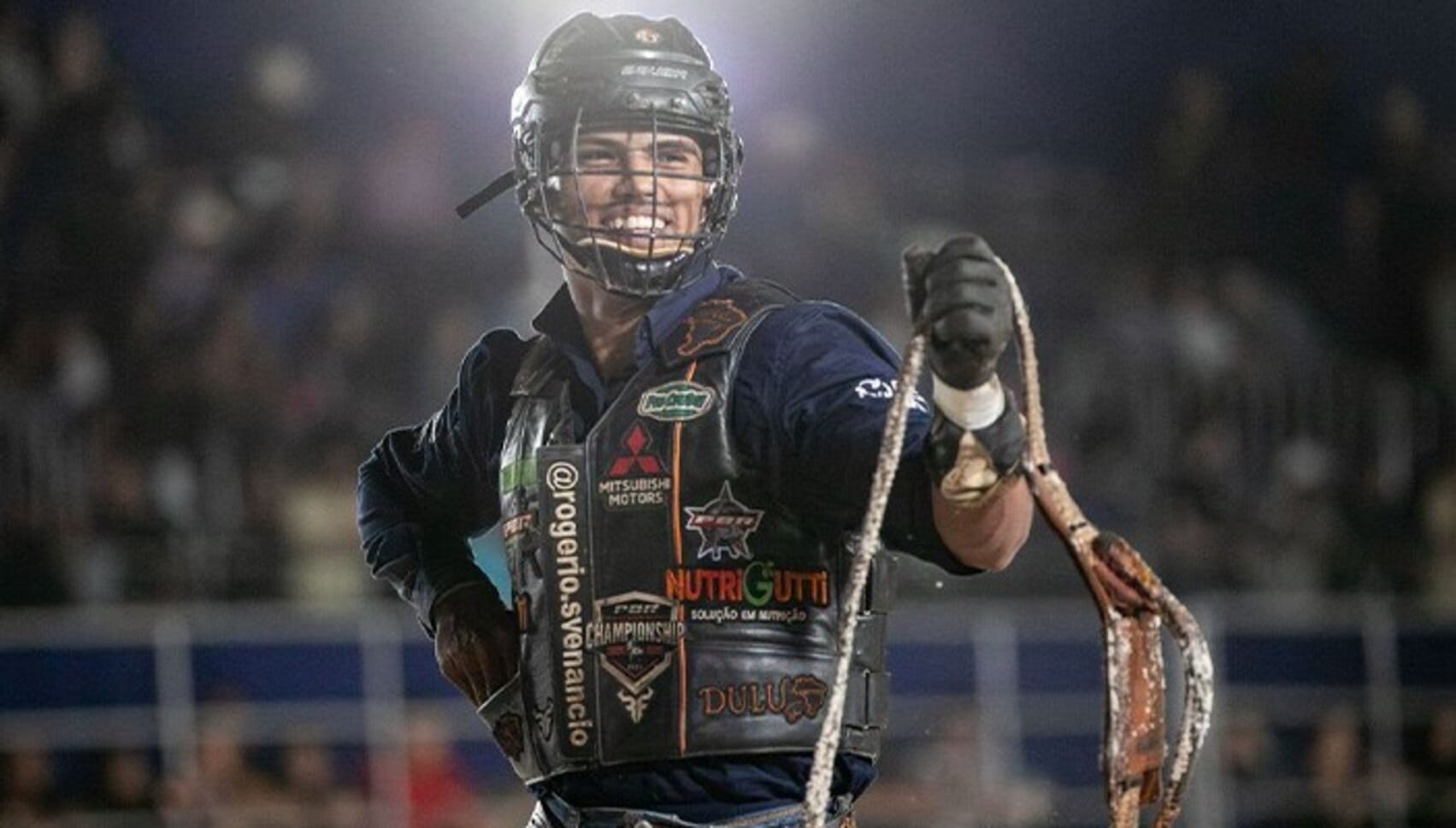 Peão Rogério Venâncio é campeão da etapa PBR Brazil Campo Grande